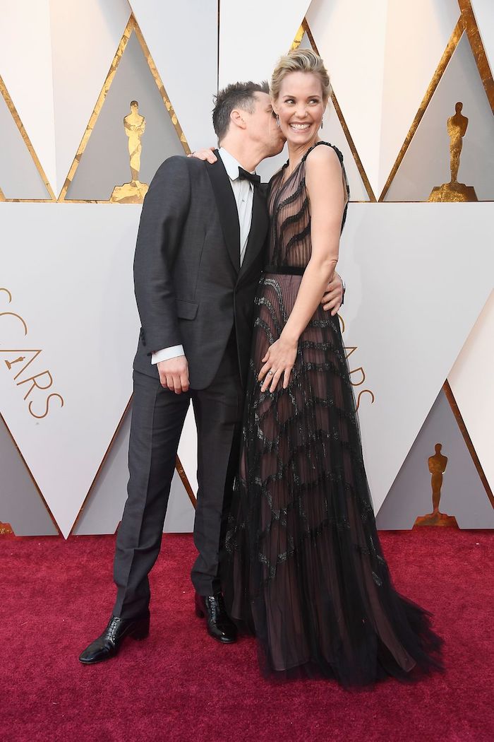 Sam Rockwell & Leslie Bibb - 2018 Oscars Red Carpet Best Dressed - SWAGGER Magazine