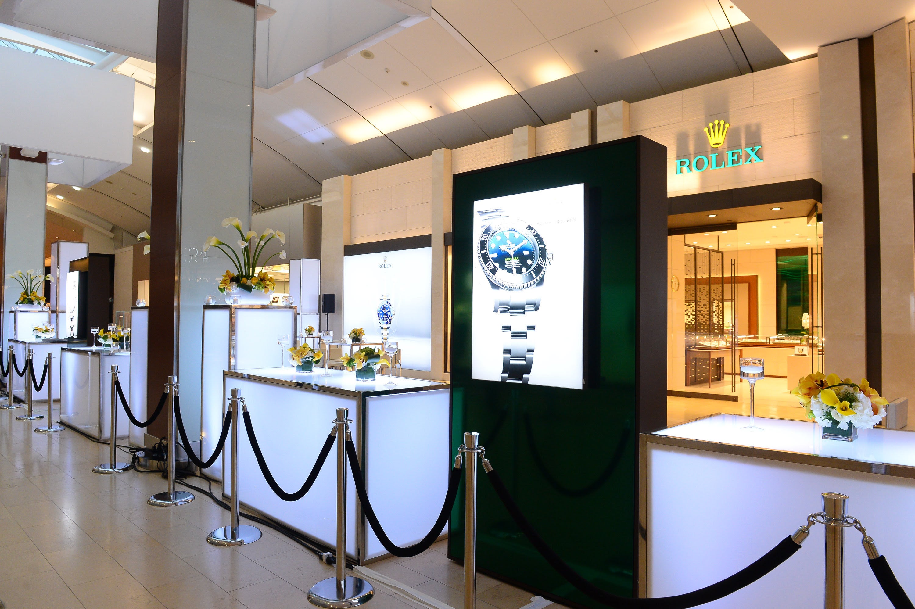 Rolex Boutique by Raffi Jewellers at Square One Shopping Centre | SWAGGER Magazine