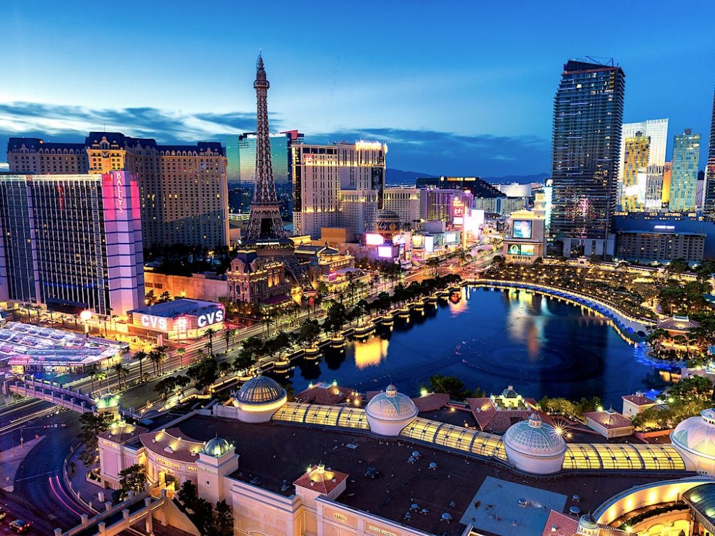 Las Vegas Top Places to See, Go Stay, and Do / SWAGGER Magazine