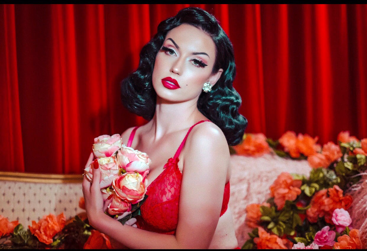 Bryona Ashly, turning old school glamour into eternal allure. Helping bring  PinUp and Burlesque into the light. - SWAGGER Magazine