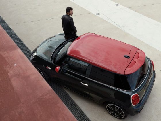 MINI John Cooper Works Countryman ALL4 Midnight Black Edition