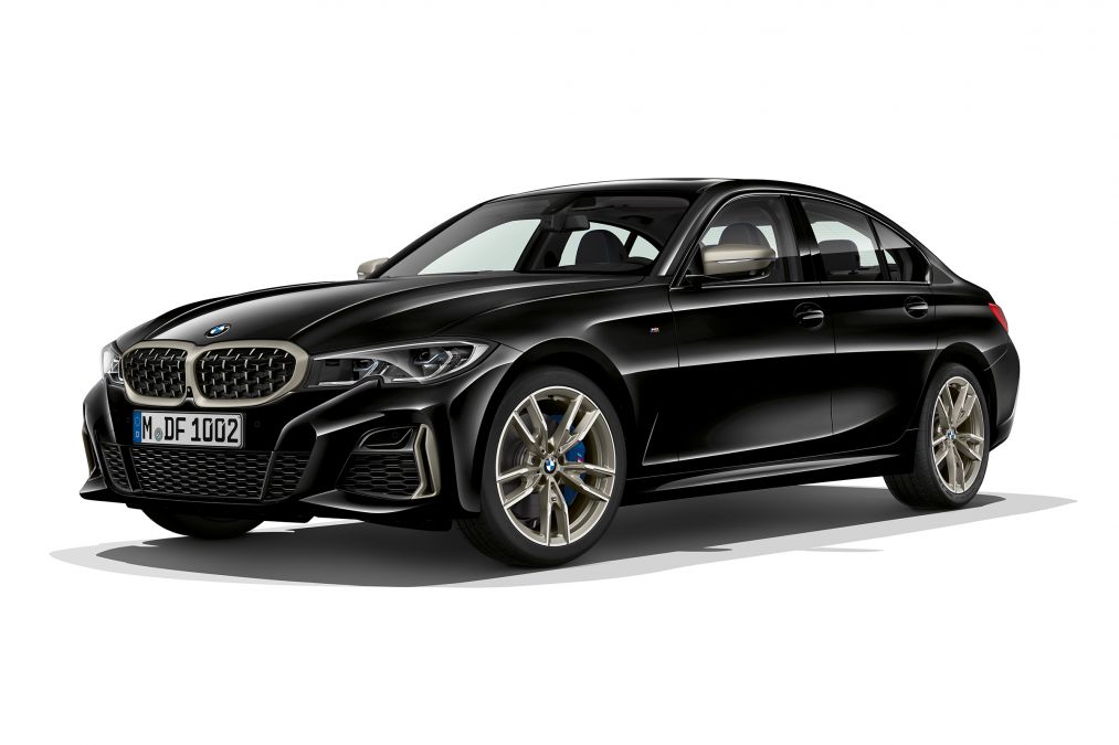 BMW M340i xDrive Front Exterior 