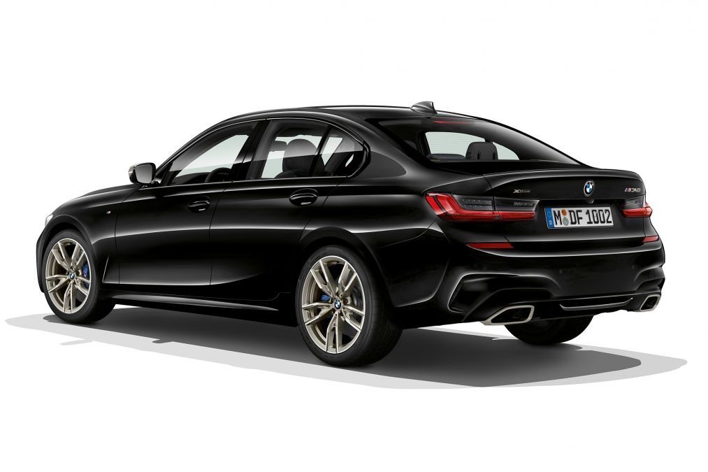 BMW M340i xDrive Back Exterior 