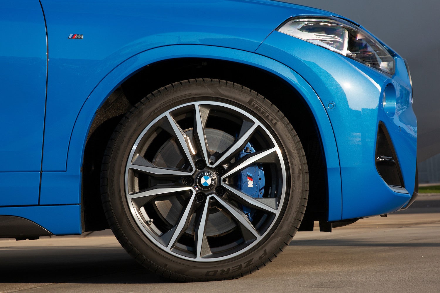 2020 BMW X2 M35i rims and wheel, brake pad