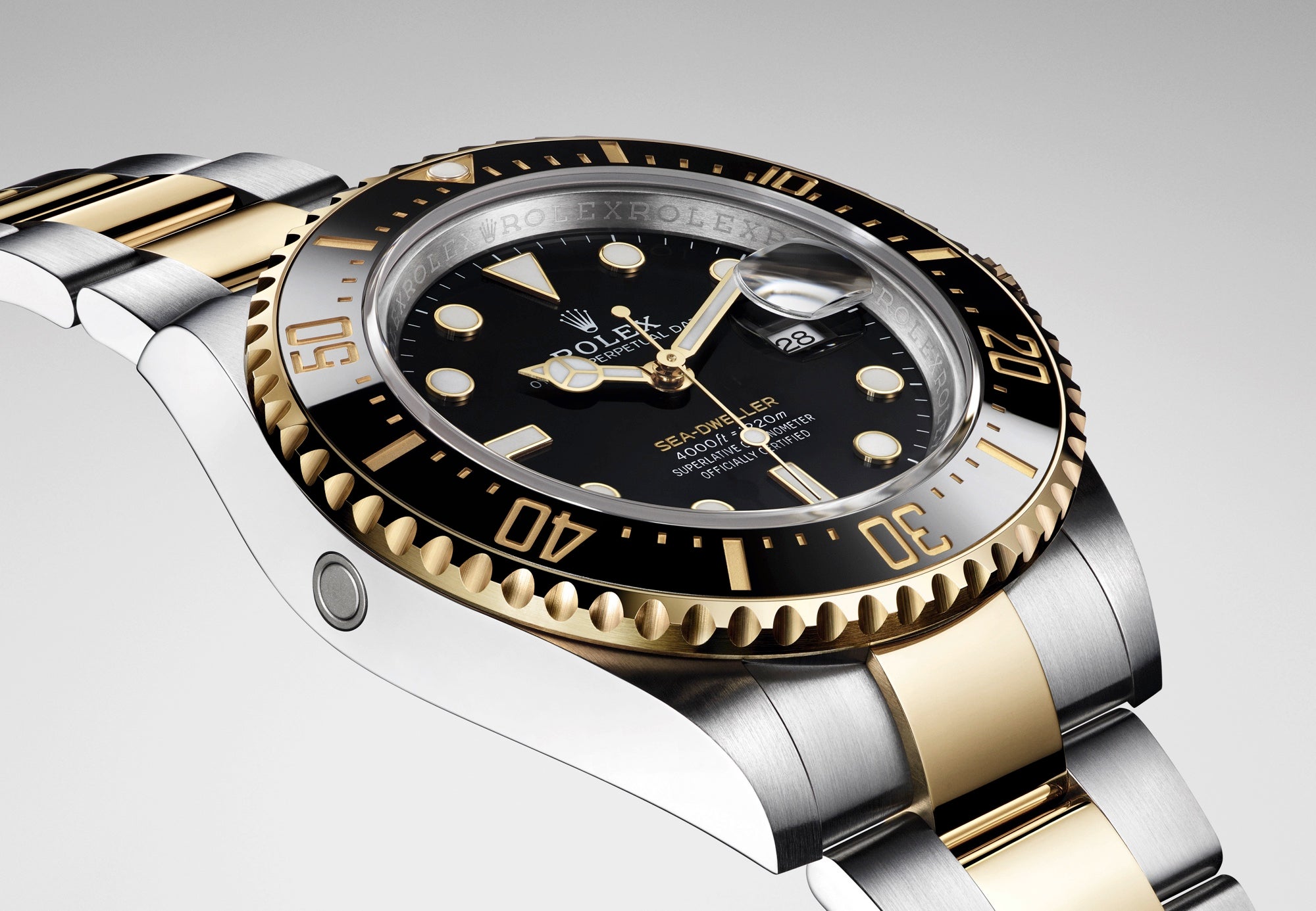 vitalitet Flyvningen spansk Rolex Sea-Dweller in Two-Tone Steel and Yellow Gold - SWAGGER Magazine