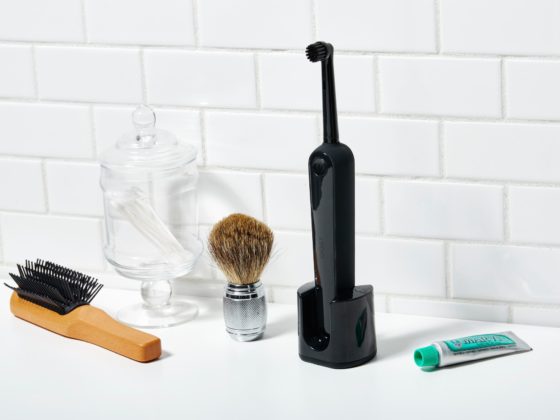 Men's Grooming and Toothbrush