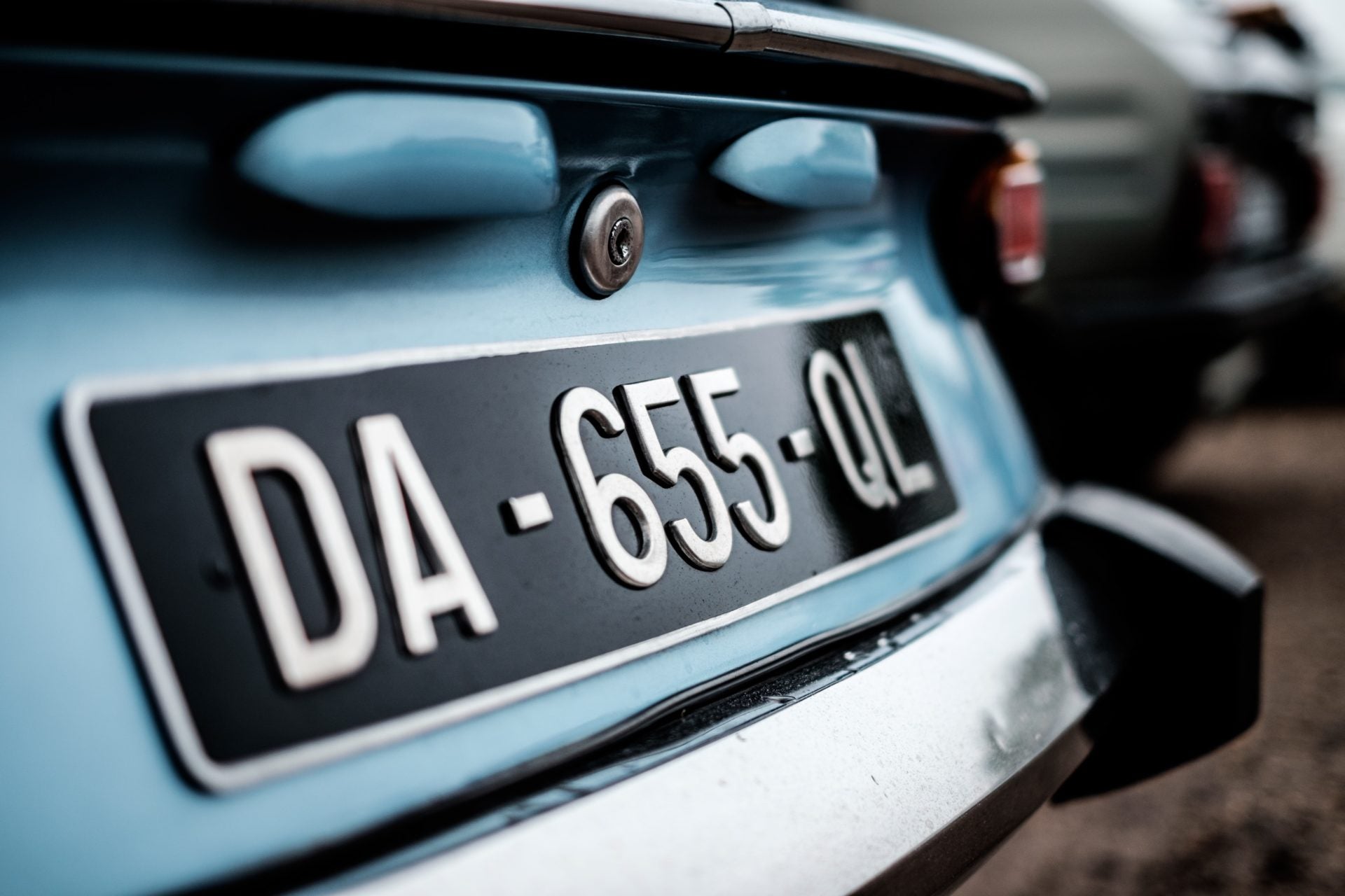 how to change a personalised number plate from one car to another