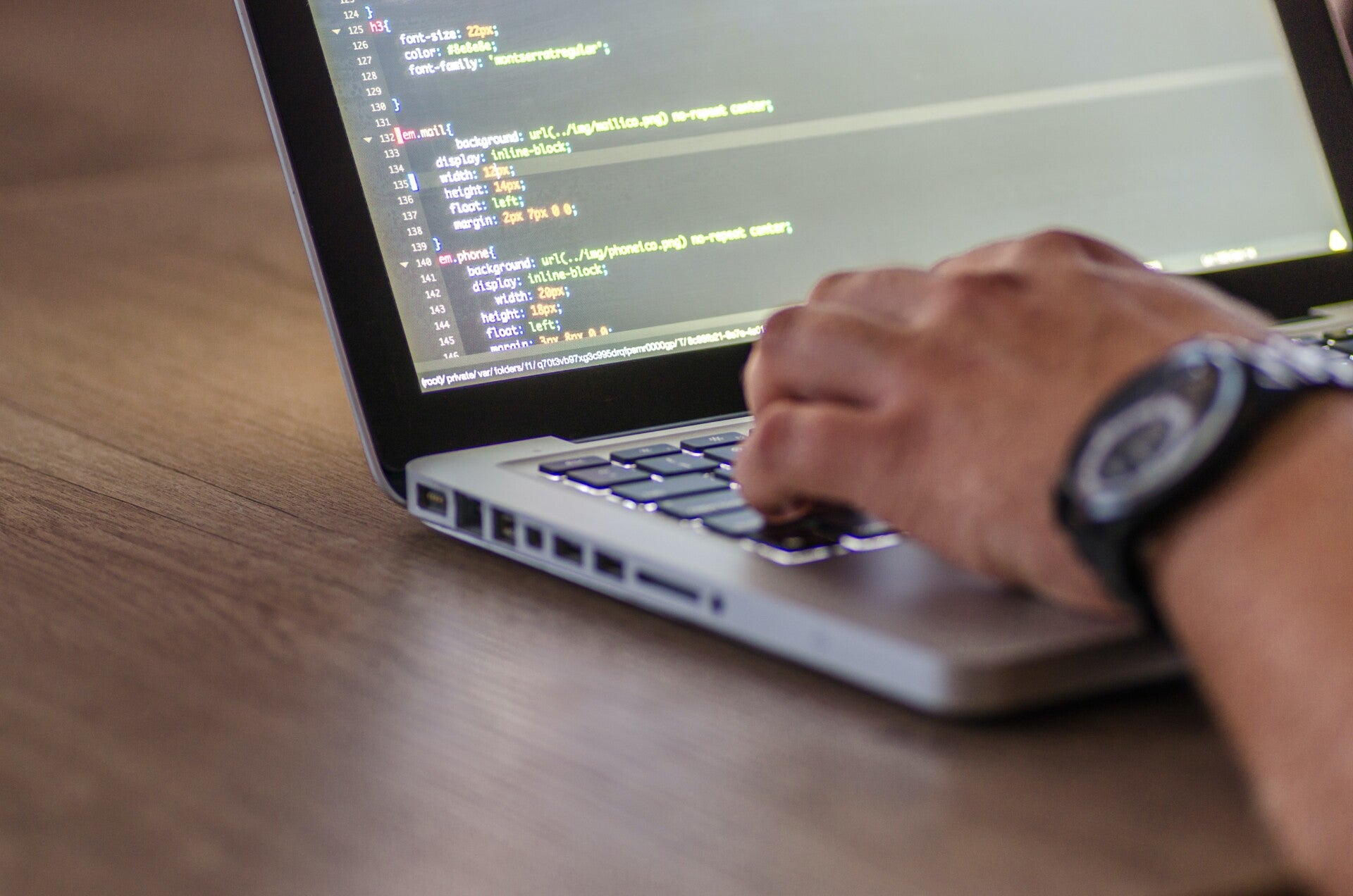 Top Programming Languages for CrossPlatform Development & Data Science