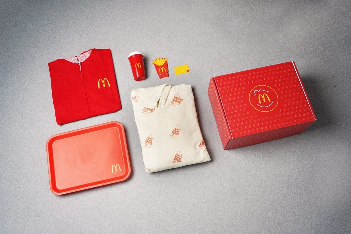 McDonald's Gift Wrap - Golden Arches Unlimited