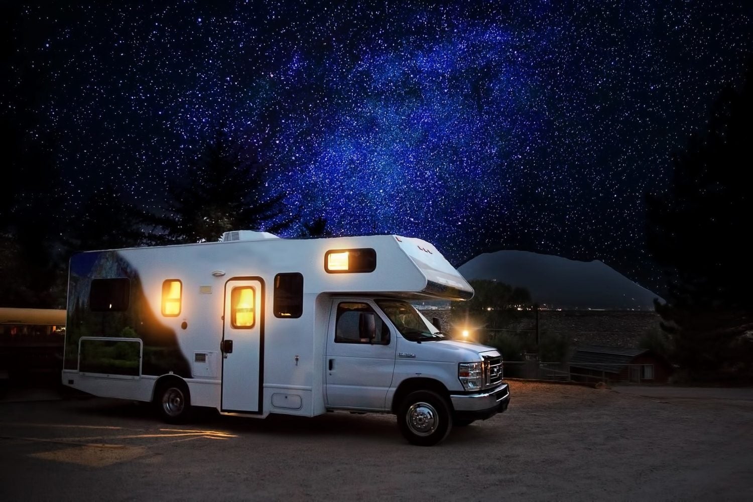 7 Essential Tips for Planning a Stress-Free RV Camping Vacation