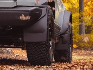 Fall_Outside_Mudflaps_64