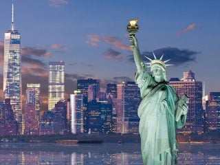 190513215824-statue-of-liberty-night